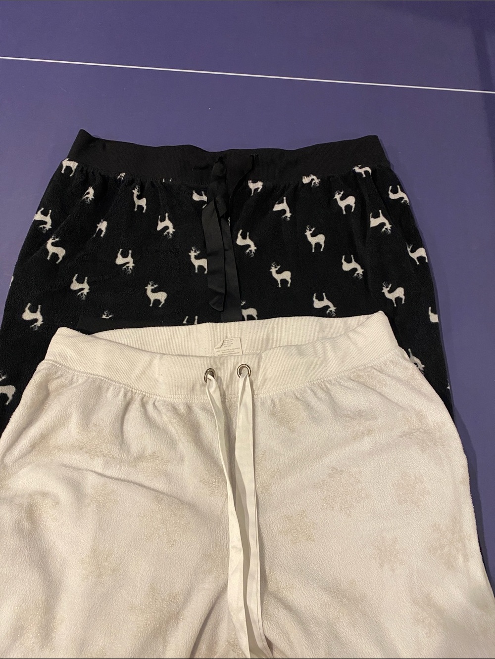 Black Deer-Print Lounge Pants & White Drawstring Sweatpants Set